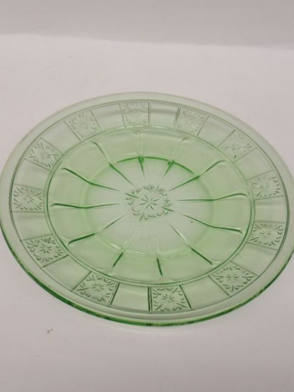 Jeannette Depression Glass Green DORIC 5 3/4 Inch Dessert or Bread Butter Plate